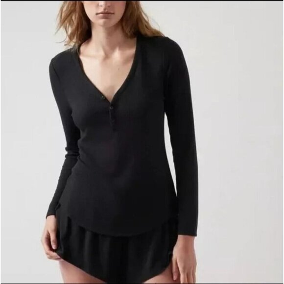 Athleta Wind Down Sleep Top Black Long Sleeve Henley-Style L - Picture 1 of 5
